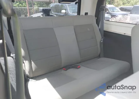 2008 Jeep Wrangler Sahara z USA, uszkodzony, nr VIN 1J4FA54108L594083